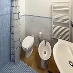 Casa Di Patrizia بيت للعطل Avenale