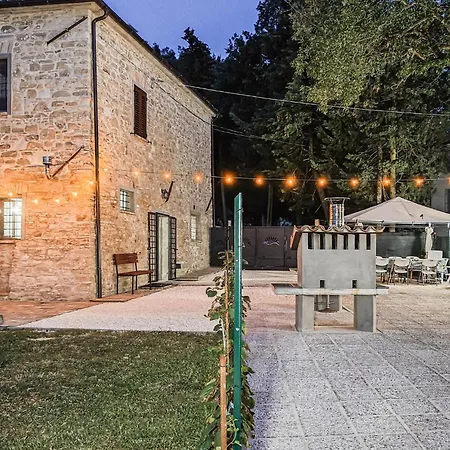 Holiday home Casa Di Patrizia Avenale